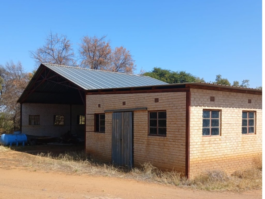 4 Bedroom Property for Sale in Douglas Rural Northern Cape